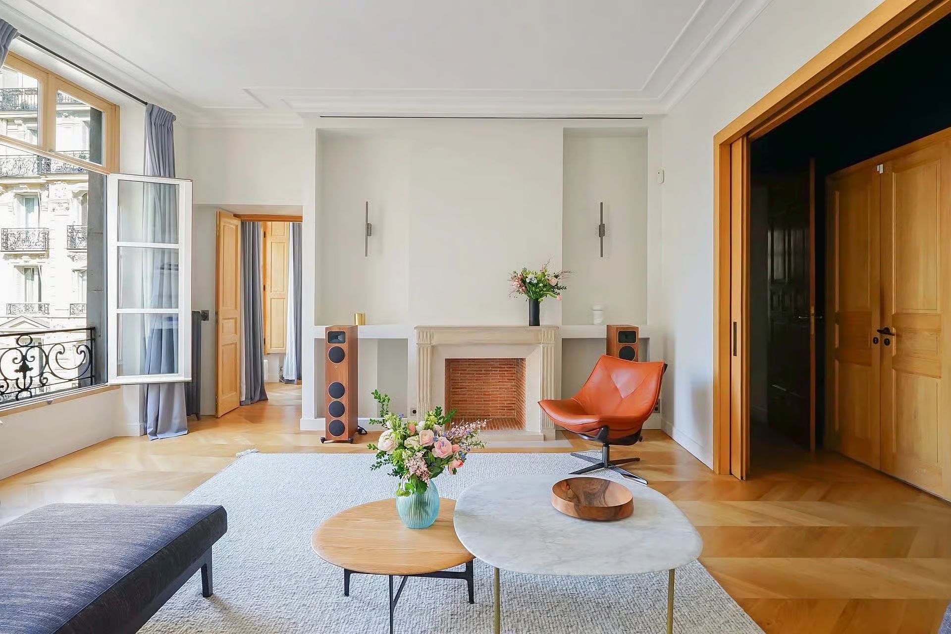 emily in paris apartment building