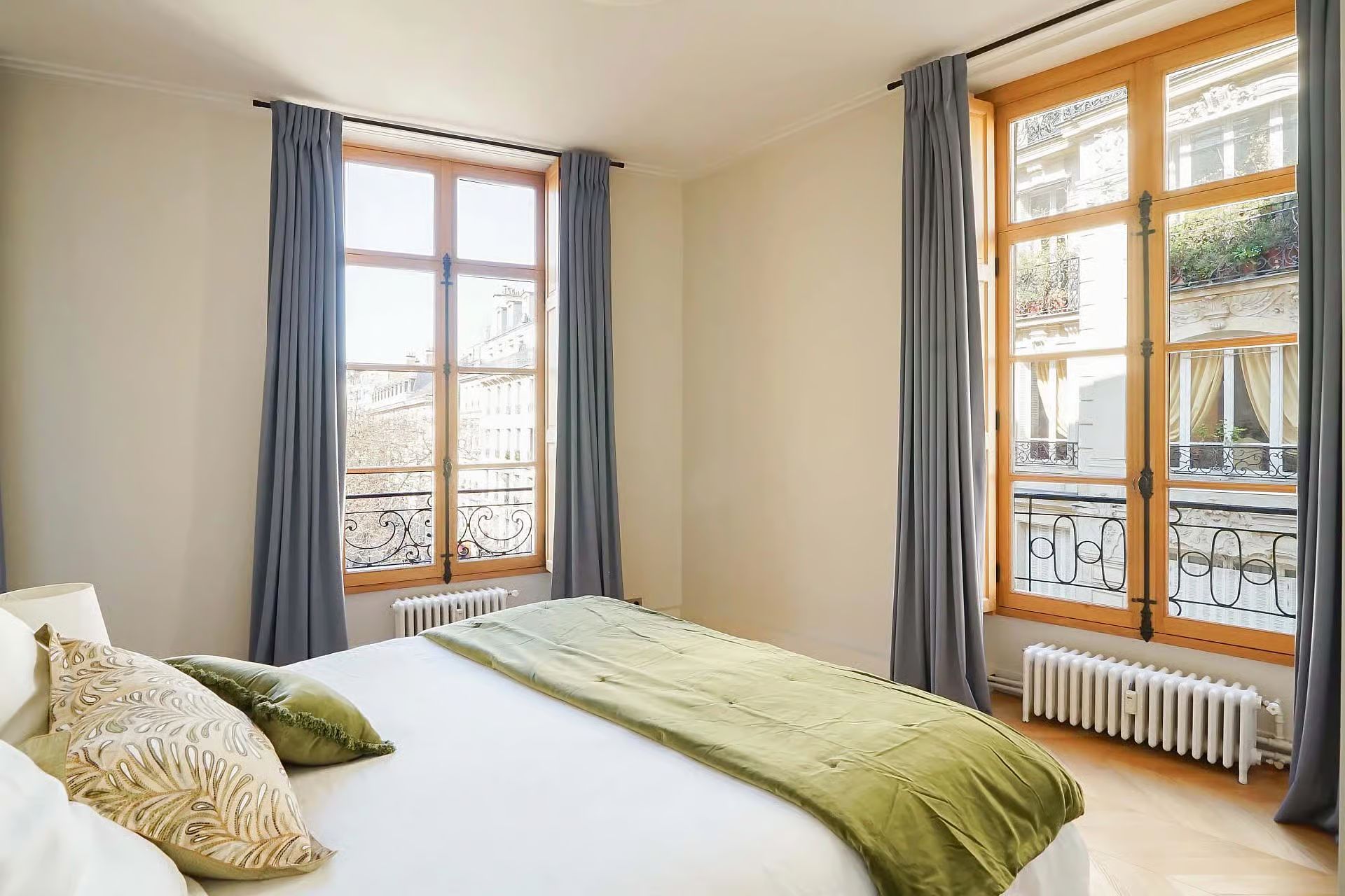 emily in paris apartment building