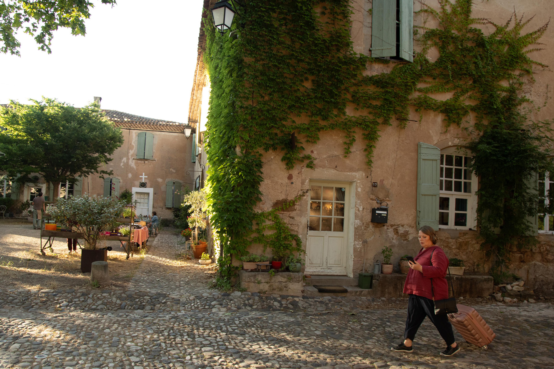 Joanna Scanlan as Sarah Gleason in Missed Call