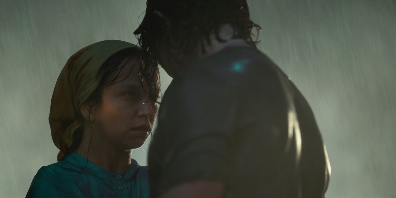 Molly Windsor as Rosie & Fra Fee as Sam in Unchosen