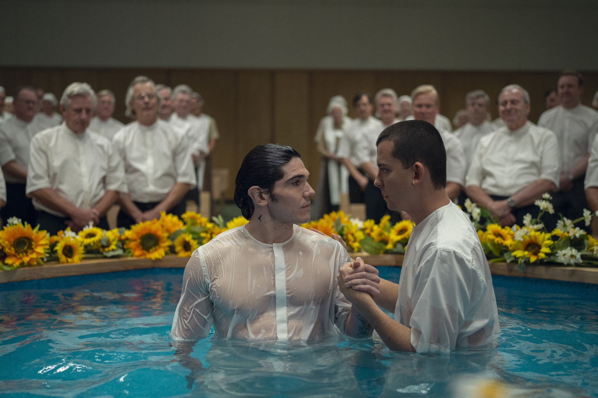 Fra Fee as Sam and Asa Butterfield as Adam in Unchosen