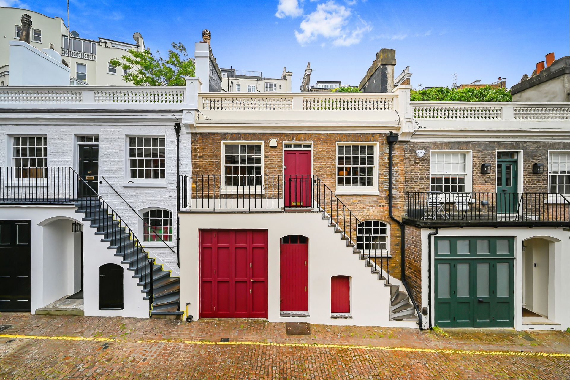 holland park mews