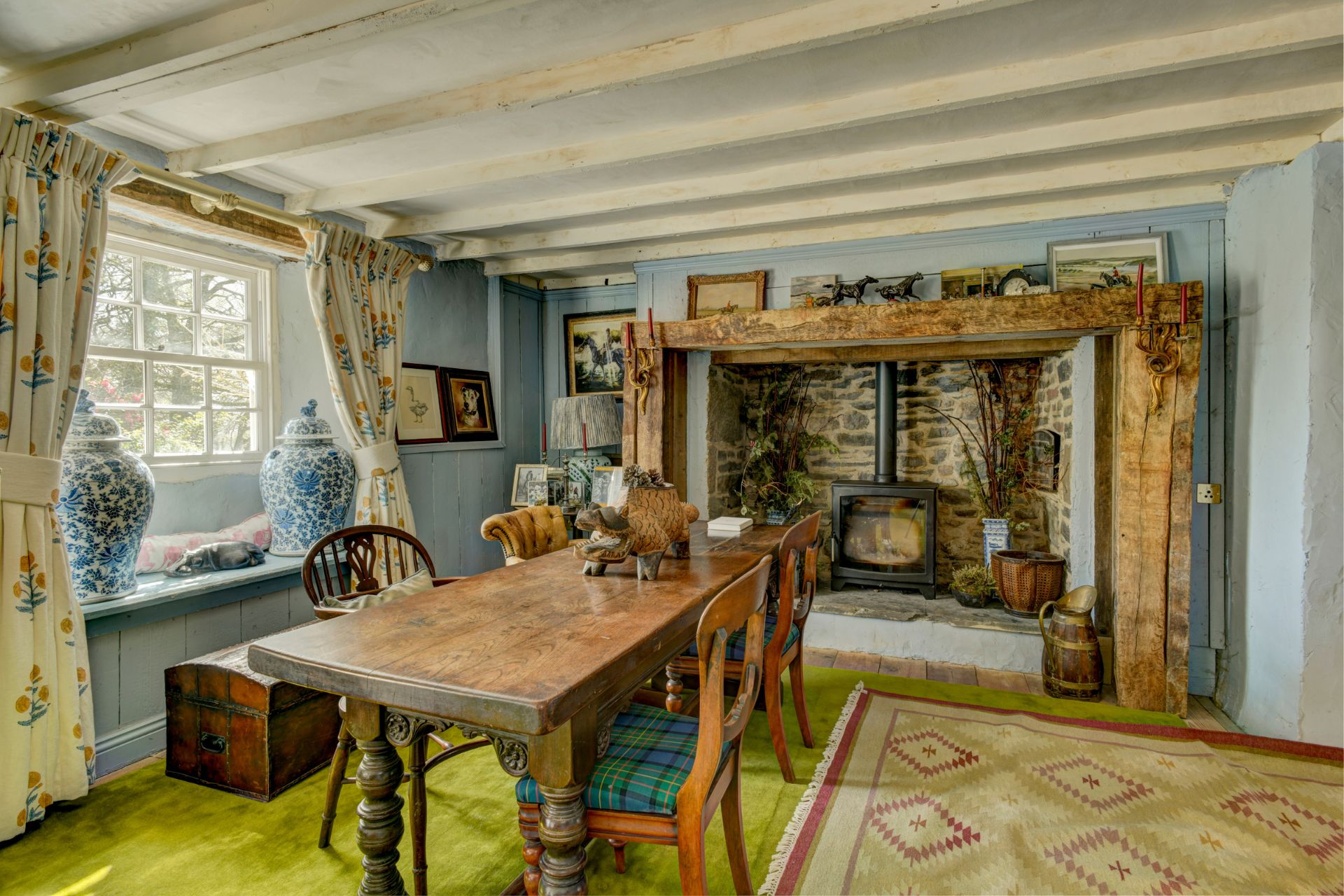 The Home Of Influencer Callie Coles Is For Sale – Where Ponies Are Welcome In The Kitchen
