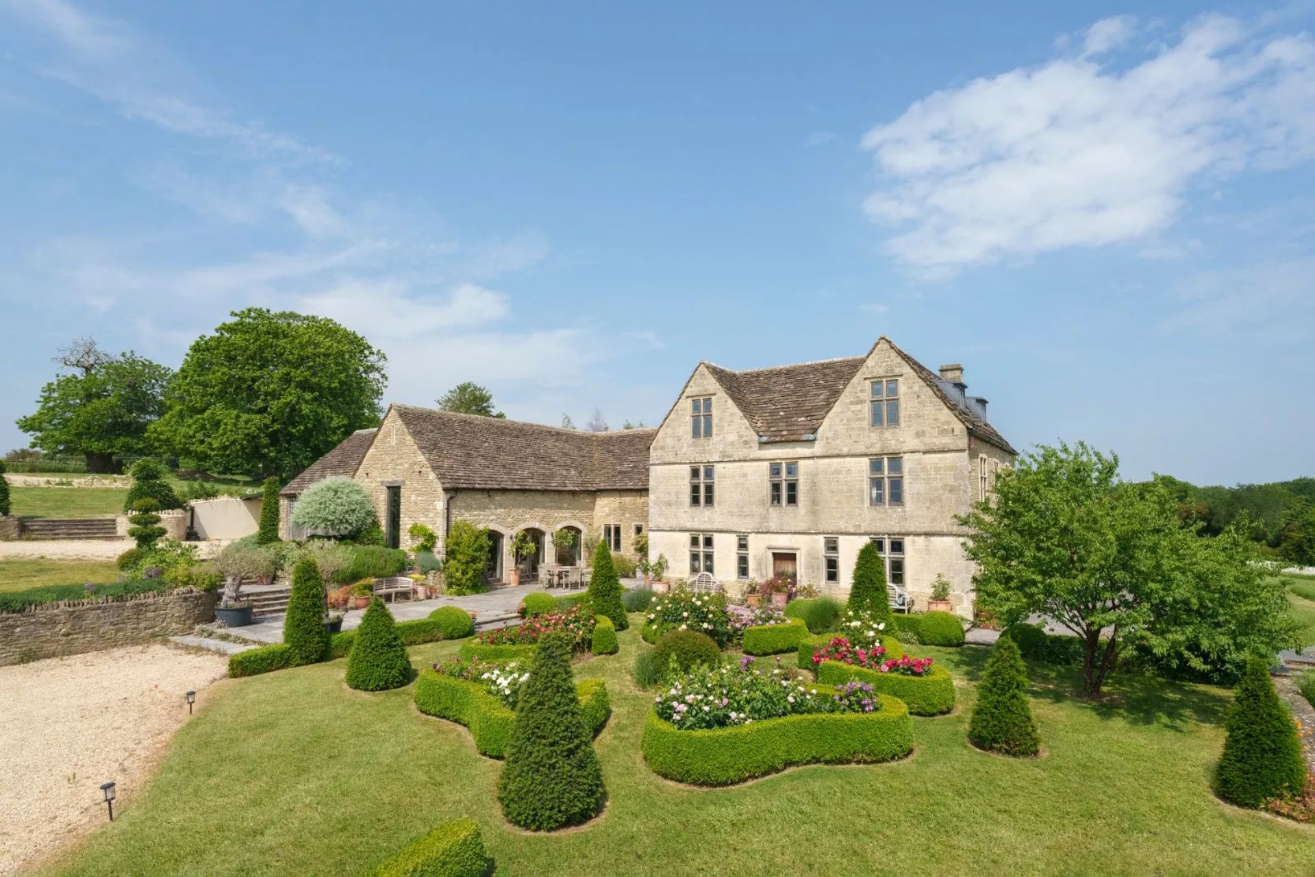 lodge farmhouse