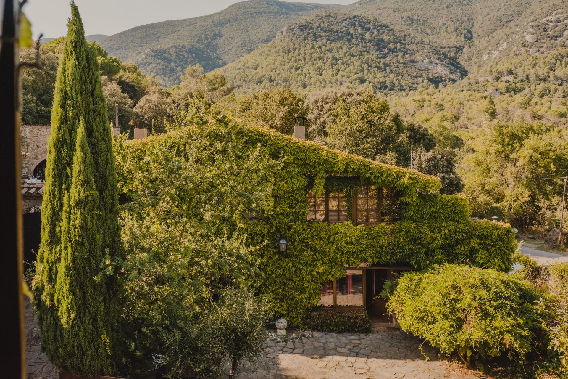 off-grid girona