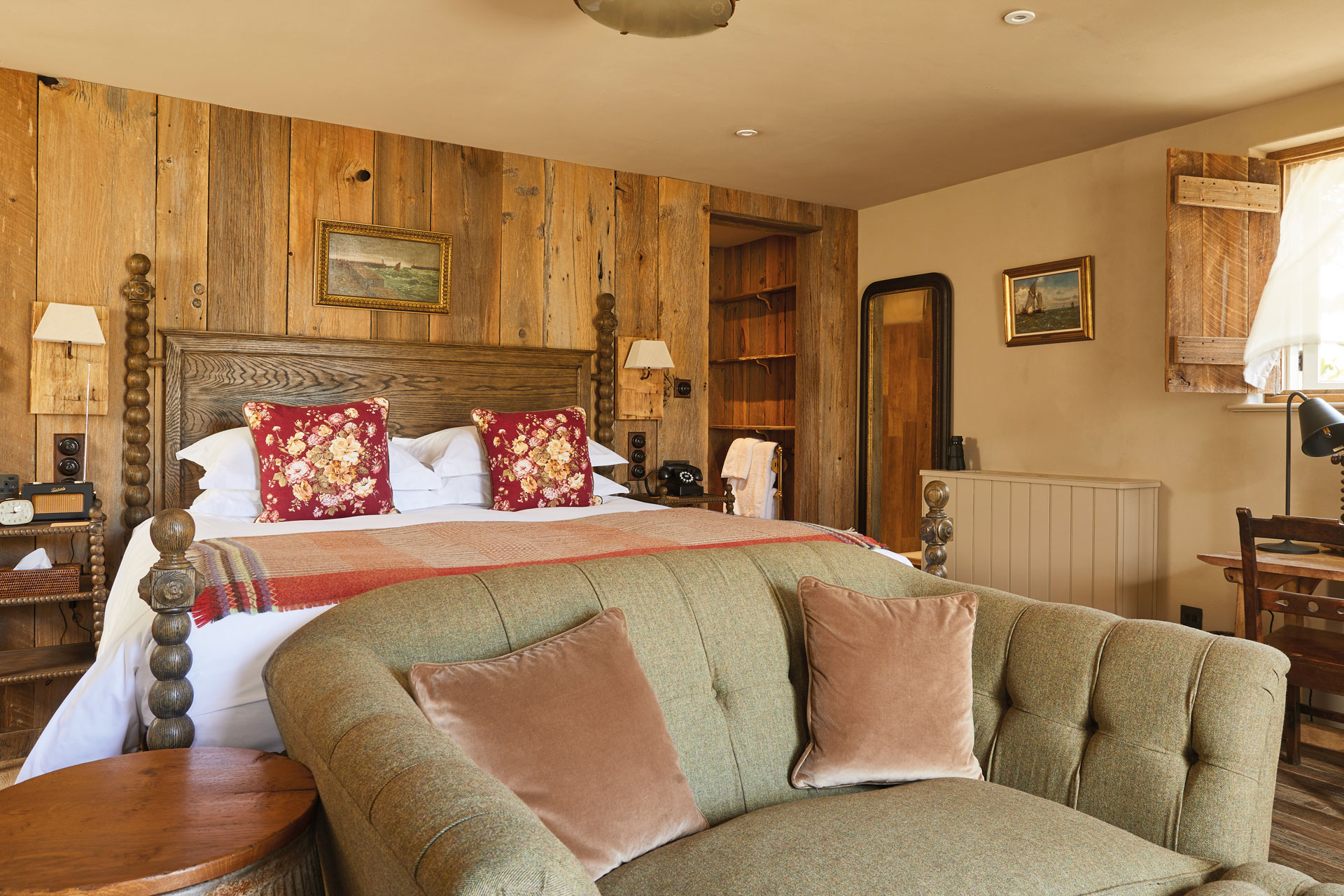 Bedroom at The PIG – At Harlyn Bay Padstow, Cornwall