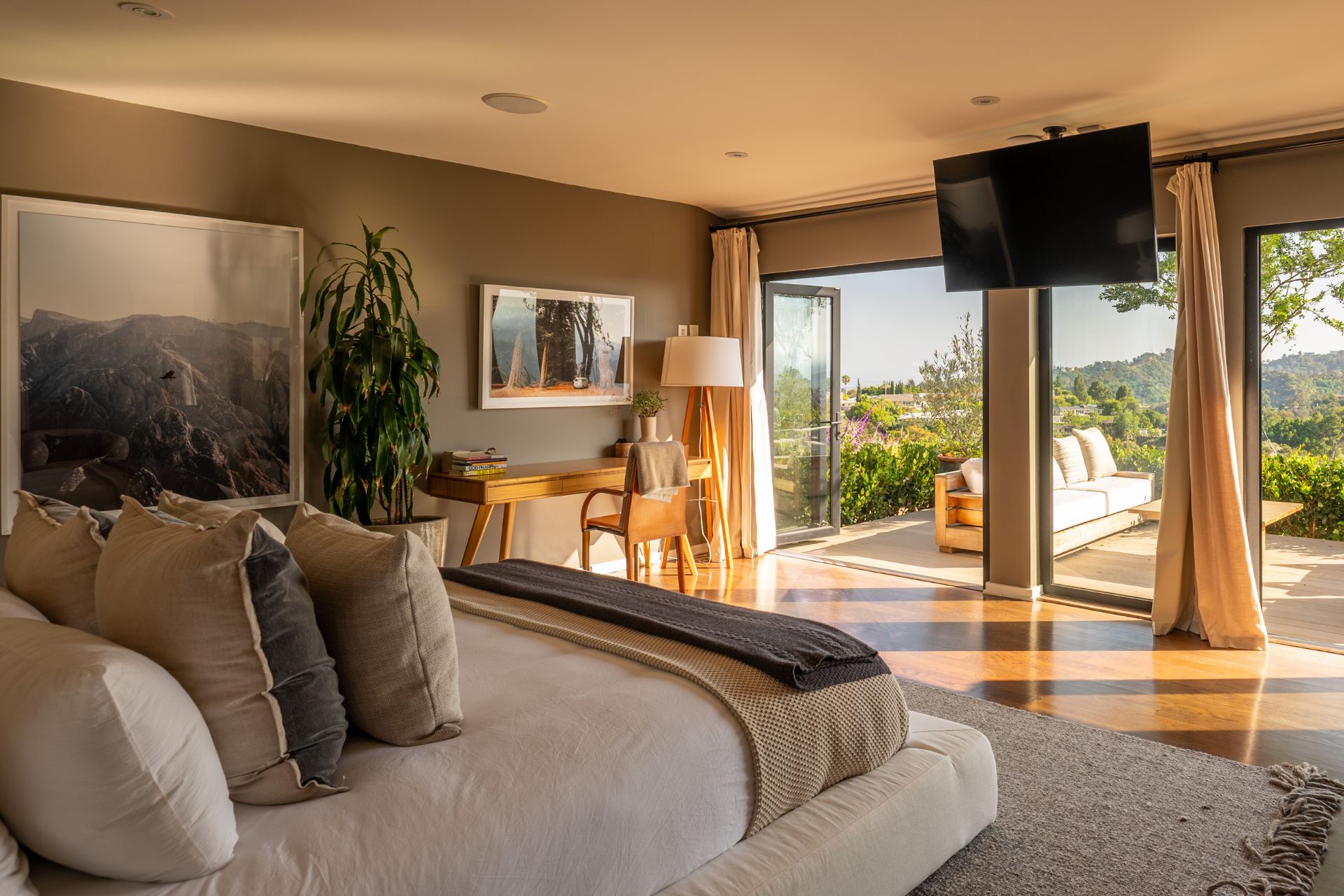 chris evans home