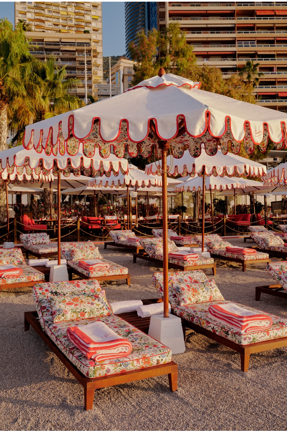 Gucci Flora beach pop-up at Il Riccio