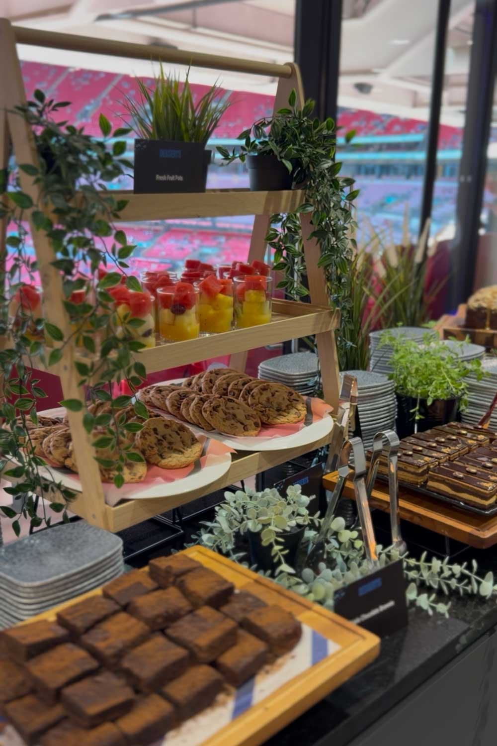 The puddings at Harry Styles at VIBE by Engage