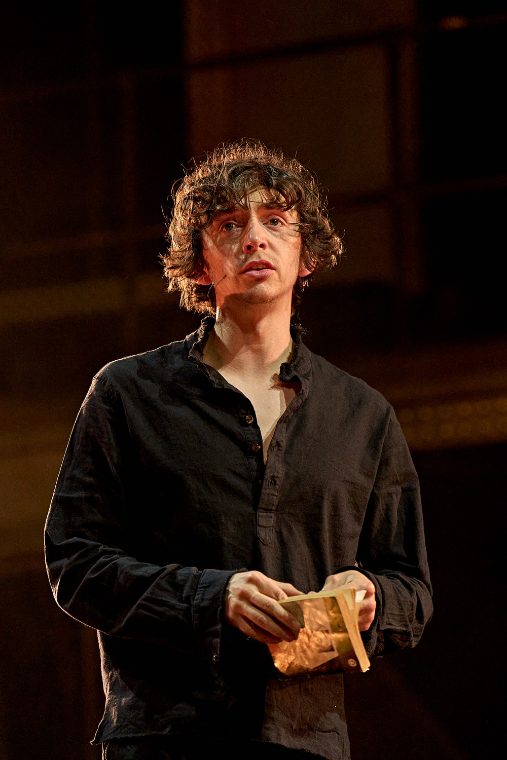 Samuel Blenkin (Hamlet) in Hamlet Hail to the Thief (2025 production