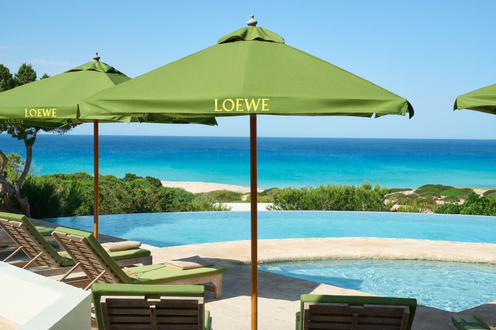 Loewe pop-up at Duna de Formentera