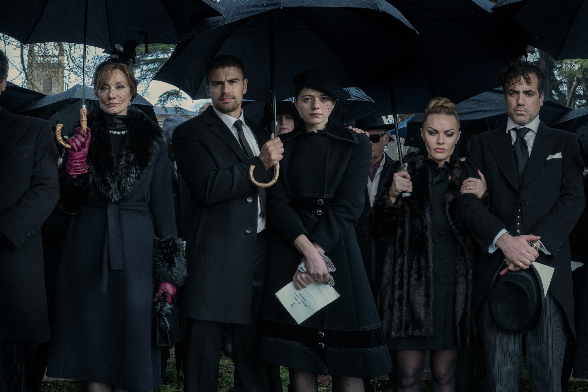 Joely Richardson as Lady Sabrina, Theo James as Eddie Horniman, Jasmine Blackborow as Charly Horniman, Chanel Cresswell as Tammy Horniman & Daniel Ings as Freddy Horniman in The Gentlemen season 1