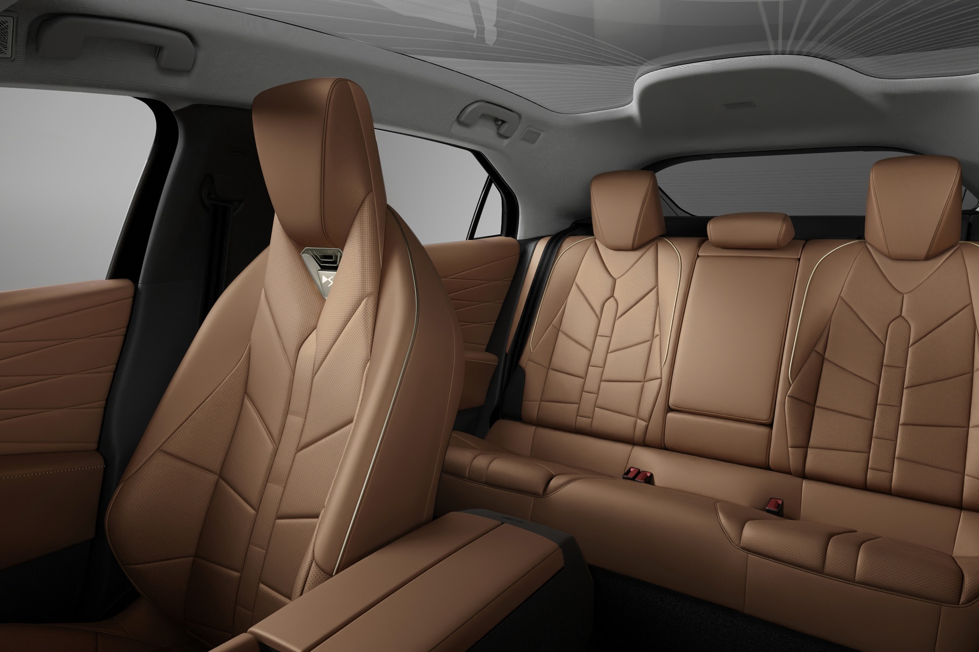 Brown seats in the interior of the DS No.8