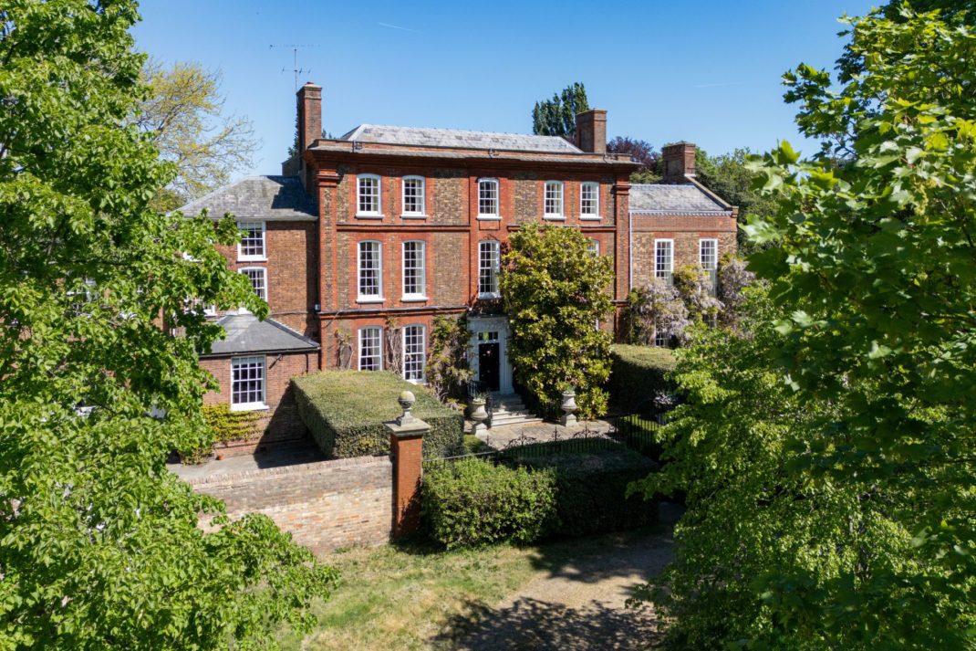 Richmond Home Of Annabel's Namesake Annabel Goldsmith Listed For £25m