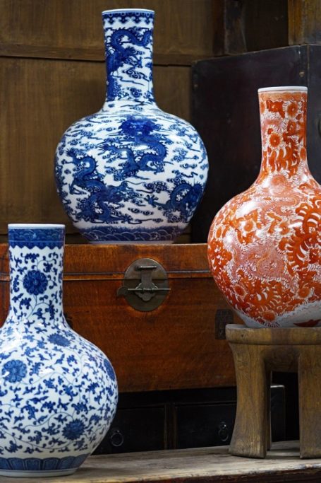 Oriental vases sold by Indigo