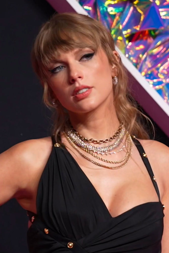 What Did Chefs Think Of Taylor Swift's Wedding Menu?