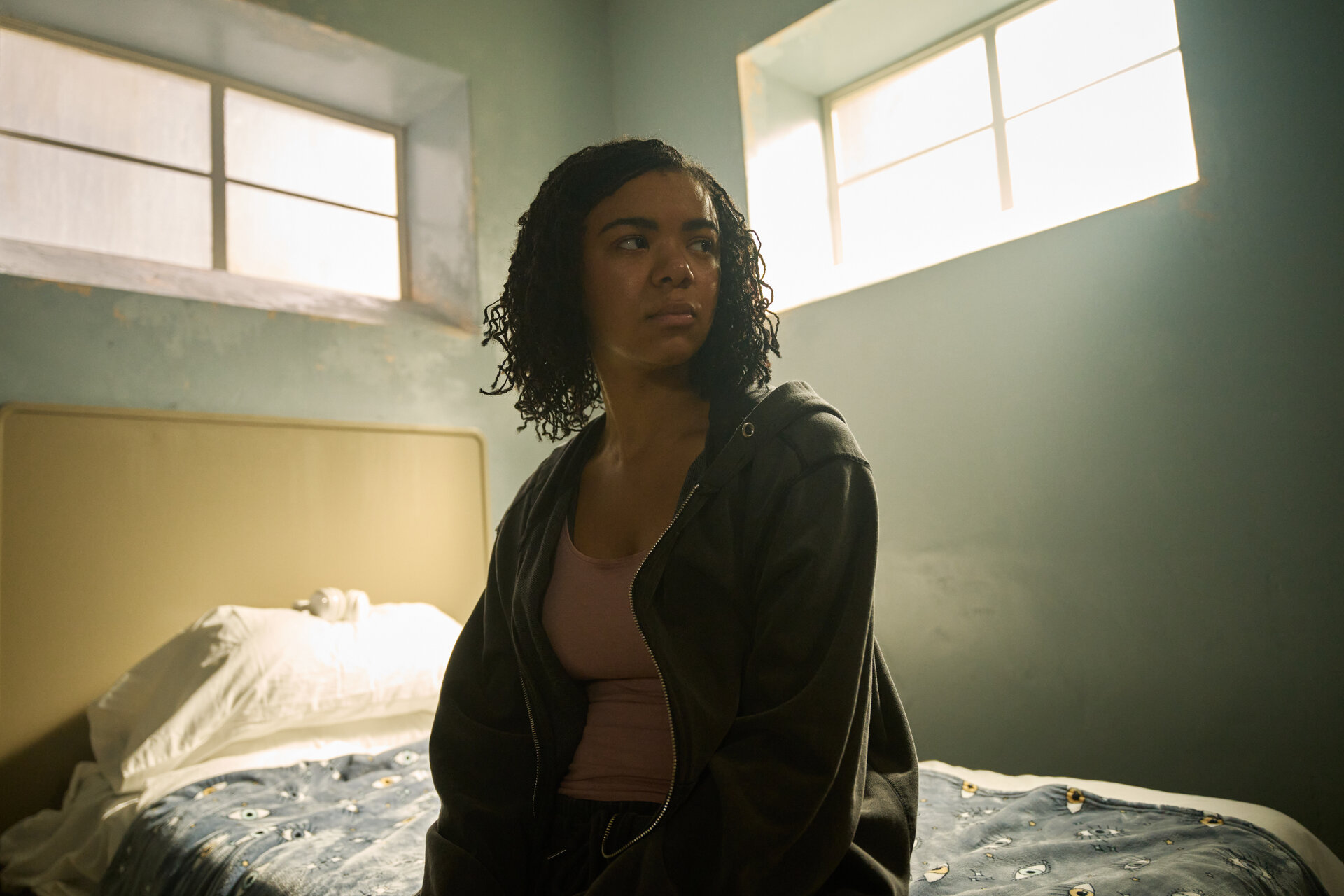Bethany Krall (INDIA AMARTEIFIO) in The Rapture.