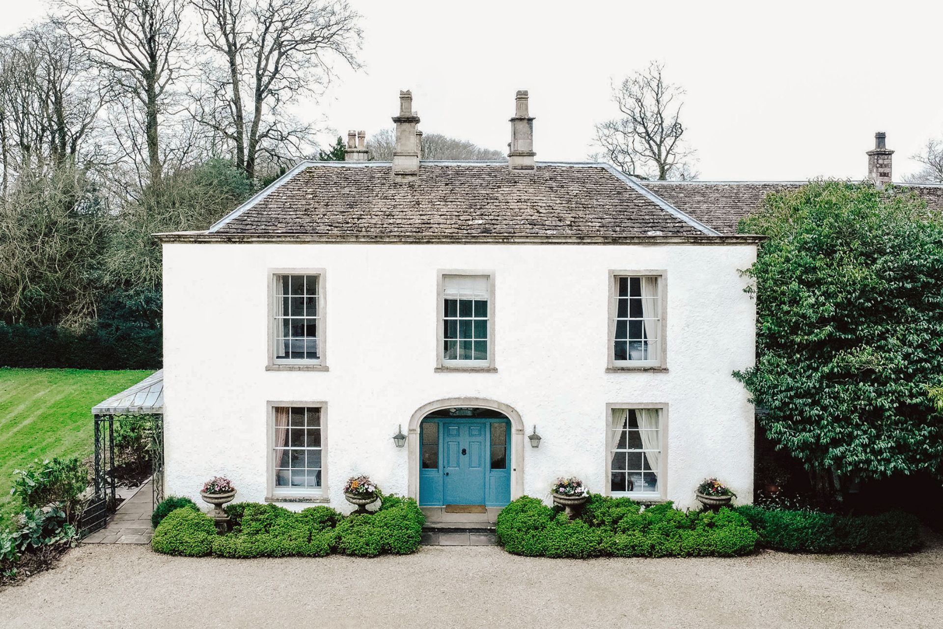 Kingscote House