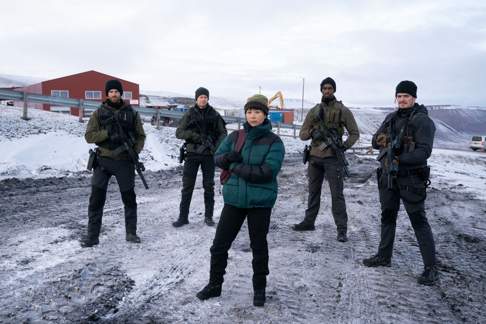 Oli Pickford (BENJAMIN WAINWRIGHT), Mark Cunningham (STEVEN MILLER), Shen Jia (NAOMI YANG), Simon Anderson (JORDAN DUVIGNEAU) & Hugo Abernethy (GERRY LYNCH) in Vigil series 3