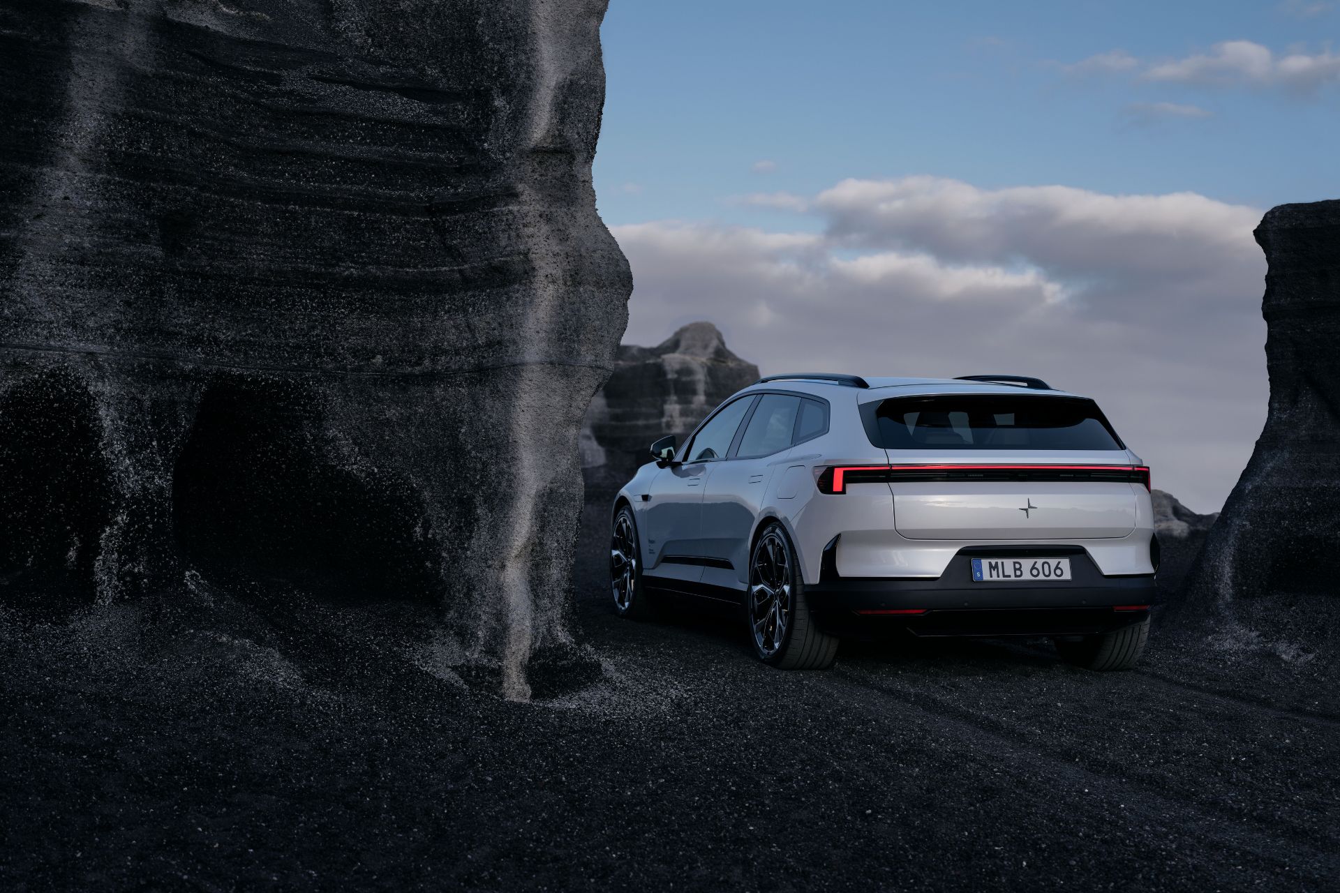 Polestar 4 SUV