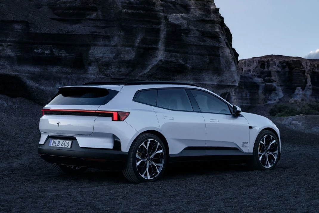 Stretched! Polestar 4 SUV Revealed